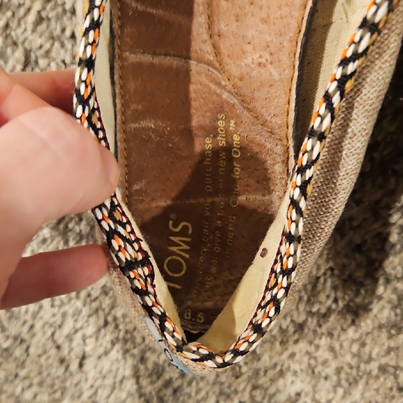 2 Pairs Of Toms Shoes - Picture 4 of 6